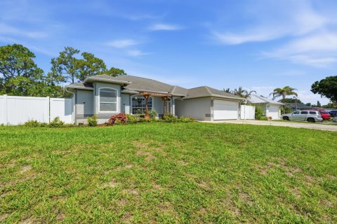 Villa ou maison à vendre à Port St. Lucie, Floride: 3 chambres, 147.06 m2 № 2254368 - photo 5