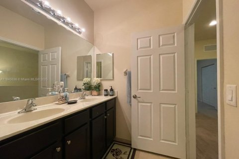 Снять в аренду виллу или дом в Хайалиа, Флорида 4 спальни, 223.15м2, № 2022355 - фото 16