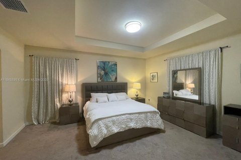 Снять в аренду виллу или дом в Хайалиа, Флорида 4 спальни, 223.15м2, № 2022355 - фото 15