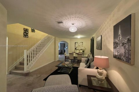 Снять в аренду виллу или дом в Хайалиа, Флорида 4 спальни, 223.15м2, № 2022355 - фото 10