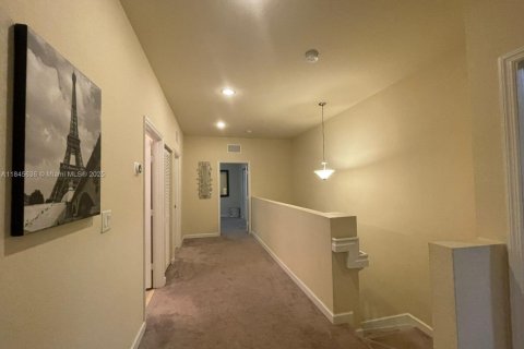 Снять в аренду виллу или дом в Хайалиа, Флорида 4 спальни, 223.15м2, № 2022355 - фото 22