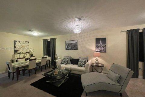 Снять в аренду виллу или дом в Хайалиа, Флорида 4 спальни, 223.15м2, № 2022355 - фото 12