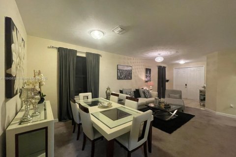 Снять в аренду виллу или дом в Хайалиа, Флорида 4 спальни, 223.15м2, № 2022355 - фото 13