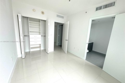 Купить кондоминиум в Майами, Флорида 2 спальни, 124.49м2, № 1957838 - фото 16