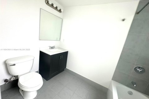 Купить кондоминиум в Майами, Флорида 2 спальни, 124.49м2, № 1957838 - фото 17