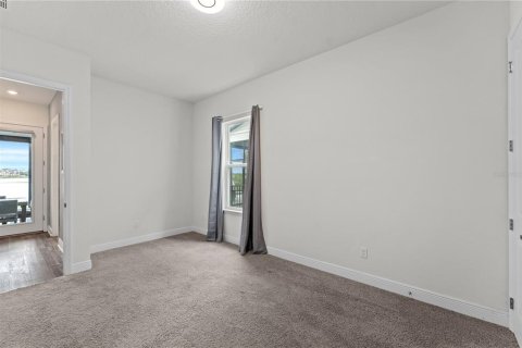 Casa en alquiler en Orlando, Florida, 5 dormitorios, 382.2 m2 № 1908367 - foto 24