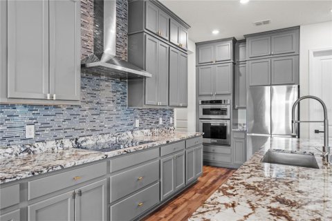 Casa en alquiler en Orlando, Florida, 5 dormitorios, 382.2 m2 № 1908367 - foto 21
