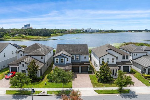 Casa en alquiler en Orlando, Florida, 5 dormitorios, 382.2 m2 № 1908367 - foto 2
