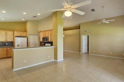 Casa en alquiler en Punta Gorda, Florida, 3 dormitorios, 169.92 m2 № 1904142 - foto 14