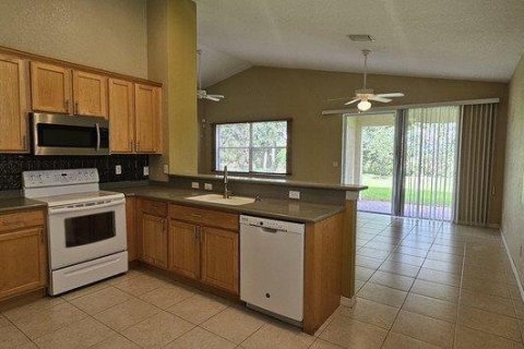 Casa en alquiler en Punta Gorda, Florida, 3 dormitorios, 169.92 m2 № 1904142 - foto 6