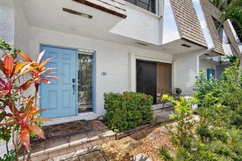 Touwnhouse à vendre à Delray Beach, Floride: 2 chambres, 144.74 m2 № 2398014 - photo 4