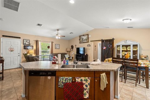 Villa ou maison à vendre à Spring Hill, Floride: 3 chambres, 146.32 m2 № 1906923 - photo 15