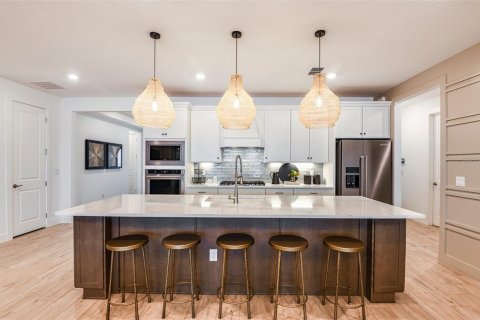 Casa en venta en Zephyrhills, Florida, 4 dormitorios, 306.3 m2 № 1824318 - foto 3