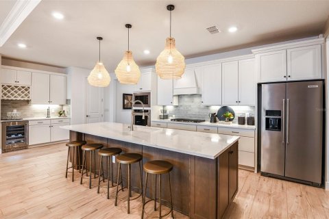 Casa en venta en Zephyrhills, Florida, 4 dormitorios, 306.3 m2 № 1824318 - foto 4