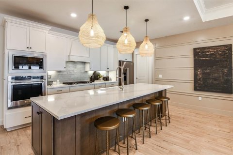 Casa en venta en Zephyrhills, Florida, 4 dormitorios, 306.3 m2 № 1824318 - foto 2