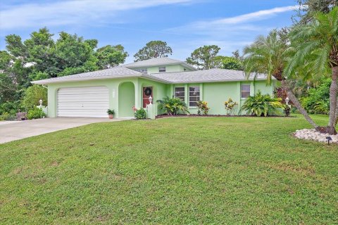 House in Venice, Florida 3 bedrooms, 207.08 sq.m. № 1907593 - photo 1