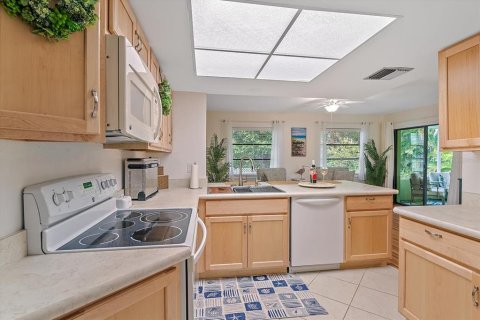 House in Venice, Florida 3 bedrooms, 207.08 sq.m. № 1907593 - photo 13