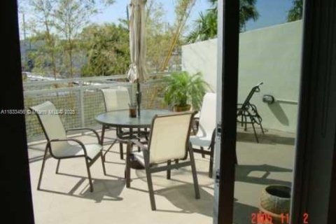 Copropriété à louer à Fort Lauderdale, Floride: 1 chambre, 99.78 m2 № 1897460 - photo 11