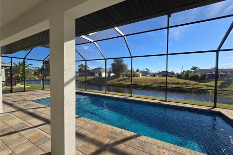 House in Rotonda, Florida 3 bedrooms, 158.49 sq.m. № 2123368 - photo 11