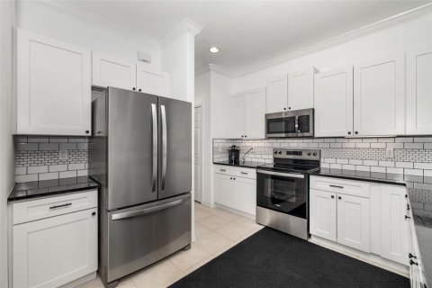House in Sarasota, Florida 4 bedrooms, 203.18 sq.m. № 1655004 - photo 14