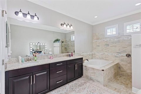 Villa ou maison à vendre à Oldsmar, Floride: 4 chambres, 284.1 m2 № 2225406 - photo 24