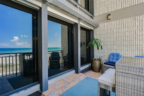 Condo in Indian Shores, Florida, 3 bedrooms  № 1901297 - photo 10