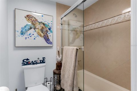 Condo in Indian Shores, Florida, 3 bedrooms  № 1901297 - photo 27