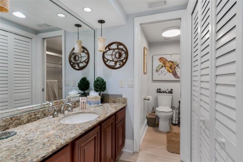 Condo in Indian Shores, Florida, 3 bedrooms  № 1901297 - photo 26