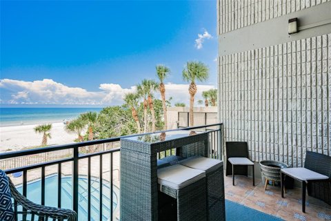 Condo in Indian Shores, Florida, 3 bedrooms  № 1901297 - photo 7