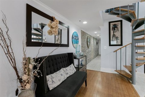Condo in Indian Shores, Florida, 3 bedrooms  № 1901297 - photo 21
