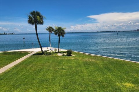Condominio en venta en Sarasota, Florida, 2 dormitorios, 81.94 m2 № 2152260 - foto 13