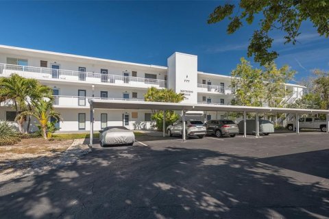 Condominio en venta en Sarasota, Florida, 2 dormitorios, 81.94 m2 № 2152260 - foto 4