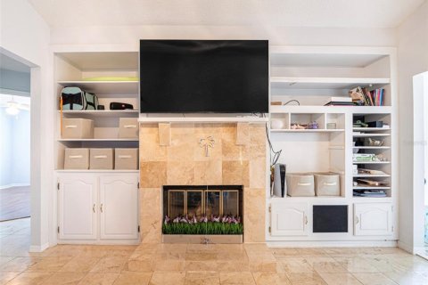 Villa ou maison à vendre à Altamonte Springs, Floride: 4 chambres, 207.92 m2 № 2389290 - photo 12