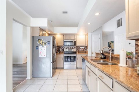 Villa ou maison à vendre à Altamonte Springs, Floride: 4 chambres, 207.92 m2 № 2389290 - photo 15