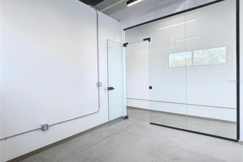 Commercial property in Winter Garden, Florida 281.03 sq.m. № 1561388 - photo 7