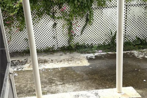 Apartment in Miami, Florida 2 bedrooms, 74.32 sq.m. № 2040508 - photo 6