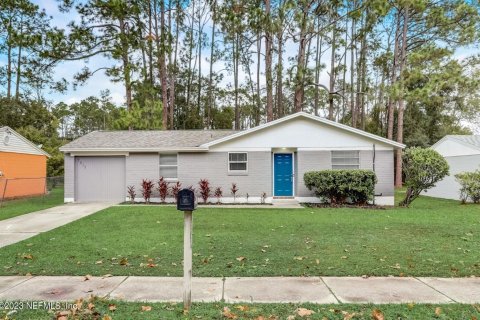 House in Jacksonville, Florida 4 bedrooms, 154.4 sq.m. № 859533 - photo 1