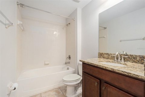 House in Ruskin, Florida 4 bedrooms, 177.26 sq.m. № 1912640 - photo 29