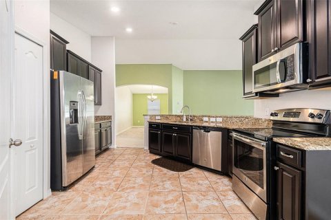 House in Ruskin, Florida 4 bedrooms, 177.26 sq.m. № 1912640 - photo 17