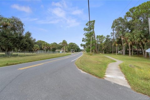 Commercial property in Inglis, Florida 707.36 sq.m. № 2212616 - photo 15