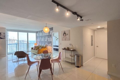 Copropriété à vendre à Miami, Floride: 1 chambre, 83.43 m2 № 2185313 - photo 9