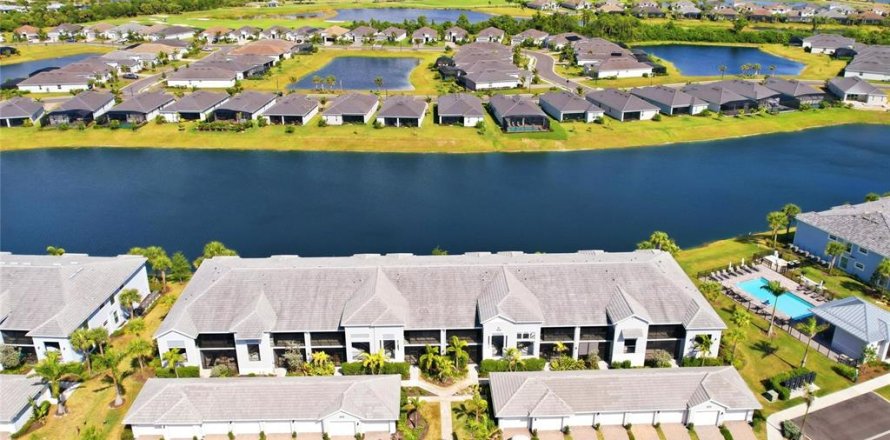 Condo in Punta Gorda, Florida, 2 bedrooms № 2093215