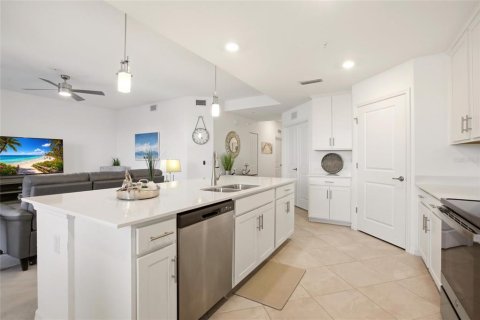 Condo in Punta Gorda, Florida, 2 bedrooms № 2093215 - photo 20