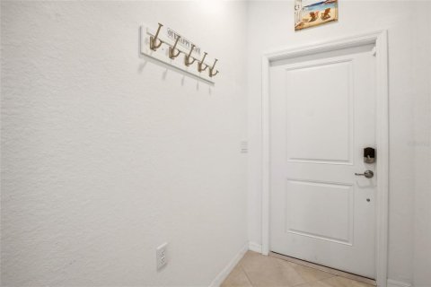 Condo in Punta Gorda, Florida, 2 bedrooms № 2093215 - photo 11