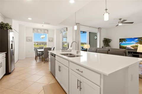 Condo in Punta Gorda, Florida, 2 bedrooms № 2093215 - photo 23