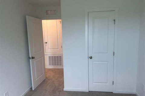 Townhouse in Davenport, Florida 3 bedrooms, 128.02 sq.m. № 2273072 - photo 21