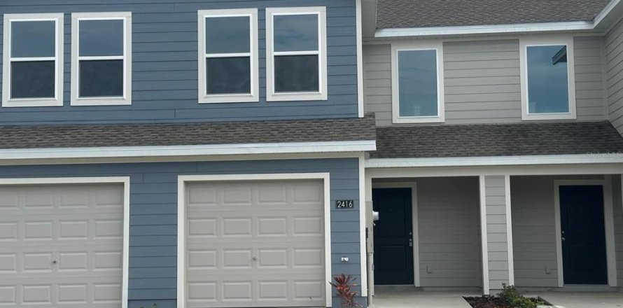 Townhouse in Davenport, Florida 3 bedrooms, 128.02 sq.m. № 2273072