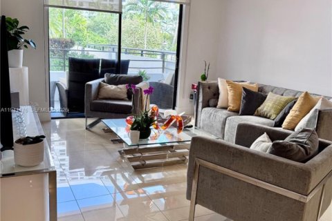 Copropriété à vendre à Hallandale Beach, Floride: 2 chambres, 130.06 m2 № 2007124 - photo 7