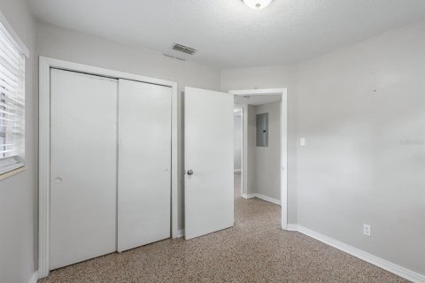 Villa ou maison à louer à Tampa, Floride: 3 chambres, 104.98 m2 № 2396025 - photo 14