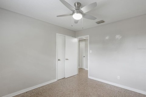 Villa ou maison à louer à Tampa, Floride: 3 chambres, 104.98 m2 № 2396025 - photo 12